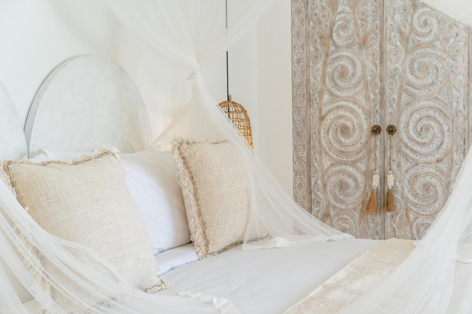 Villa Serenity, *