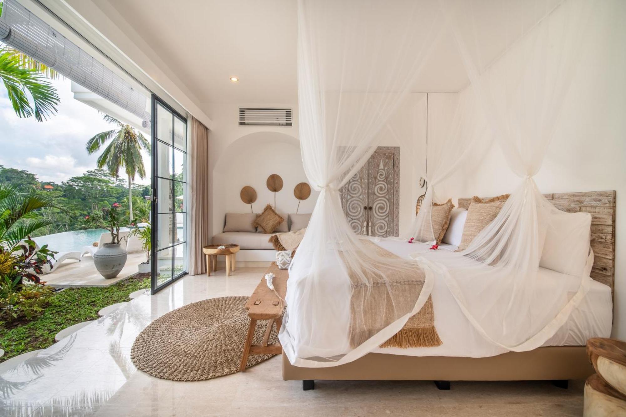 Serenity, Villa