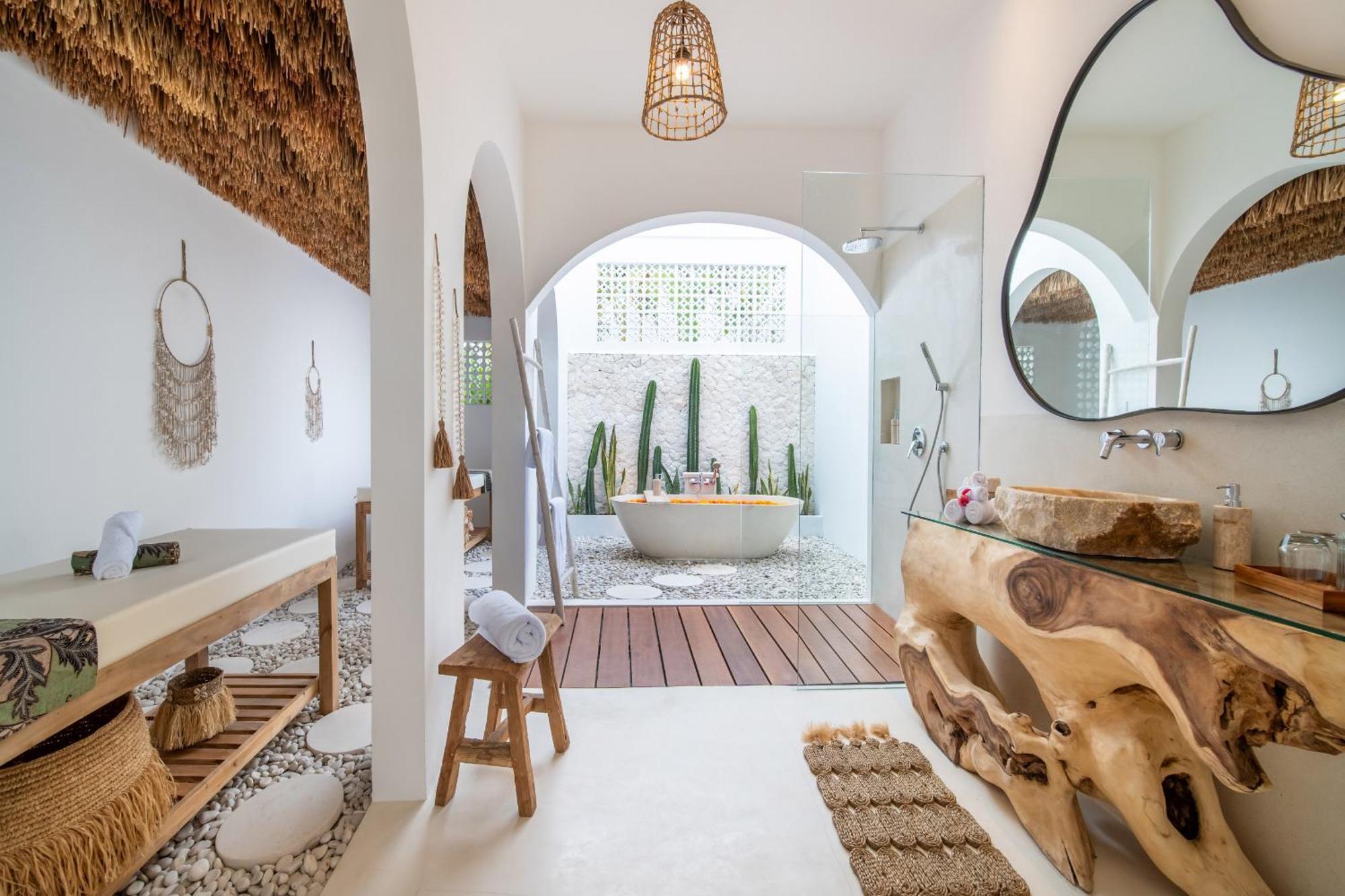 Serenity, Villa